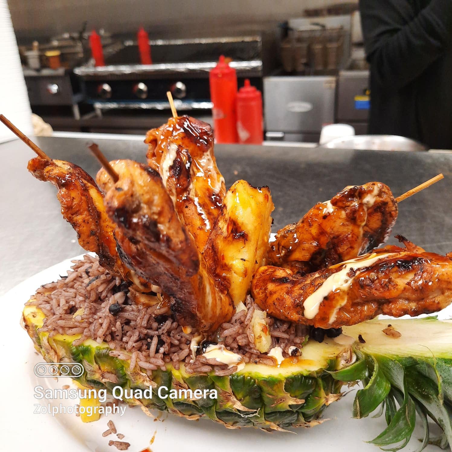 Pineapple Bowl King Queen Caribbean Bar & Grill